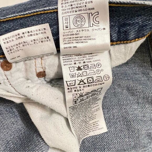 Levi's 501 button fly 100% cotton straight leg jeans 36/32 - Picture 11 of 16